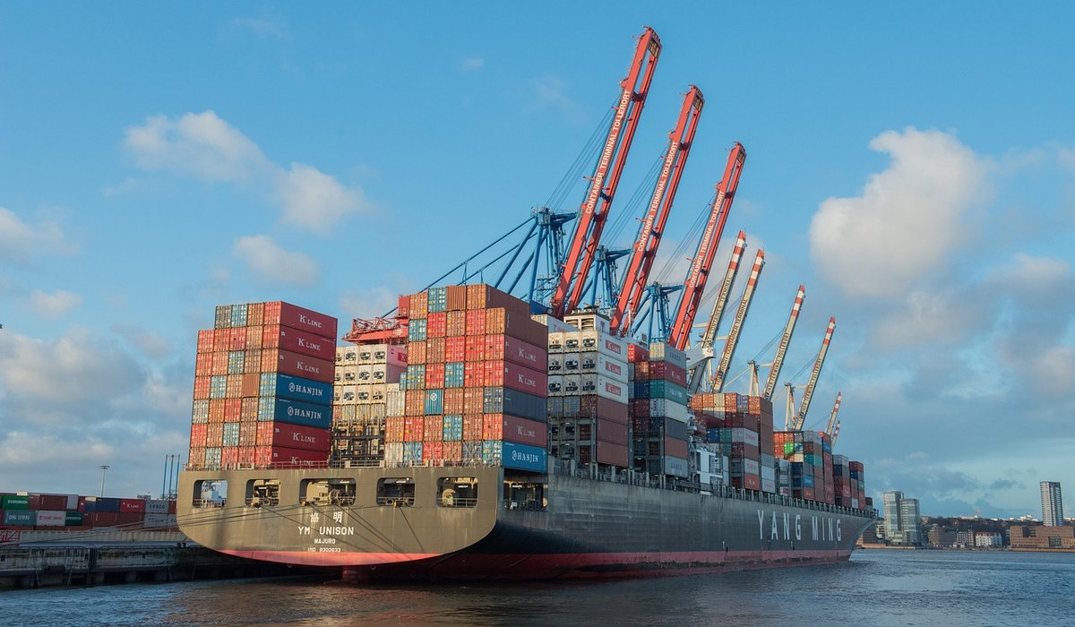 Eco-driving techniques for heavy goods vehicles