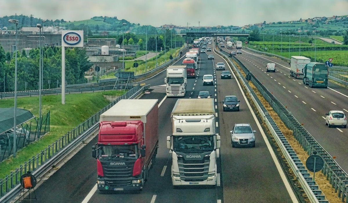 Understanding customs declarations for UK to EU freight